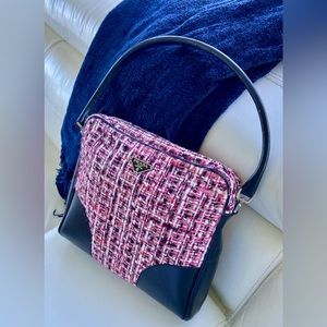 Authentic Prada Semitracolla Tweed + Vitelli colour Corallo+ Nero